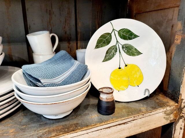 Kategorie: Geschirr und Keramik