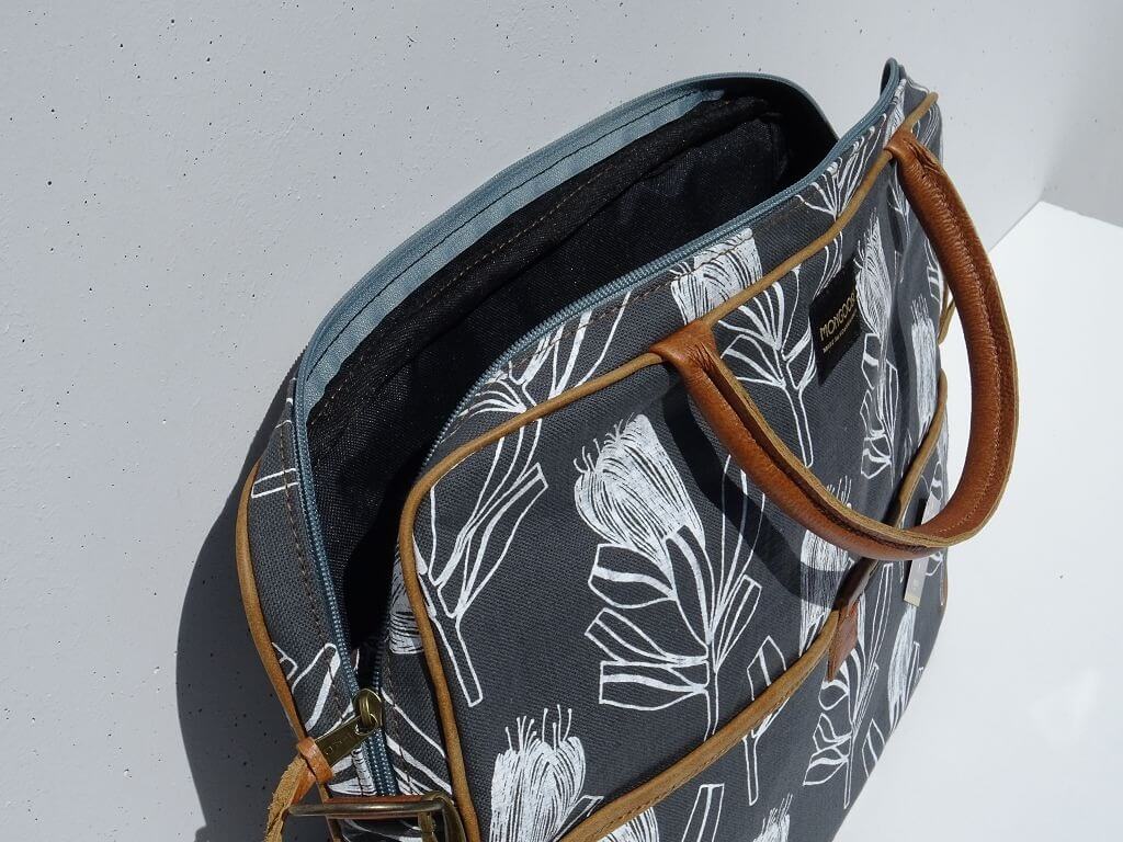 Mongoose Laptop Bag "Sugarbush Protea Cream/Charcoal" handcrafted