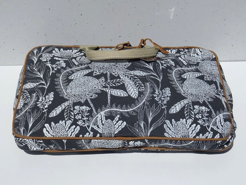 Mongoose Laptop Sleeve "Fynbos Cream/Charcoal"