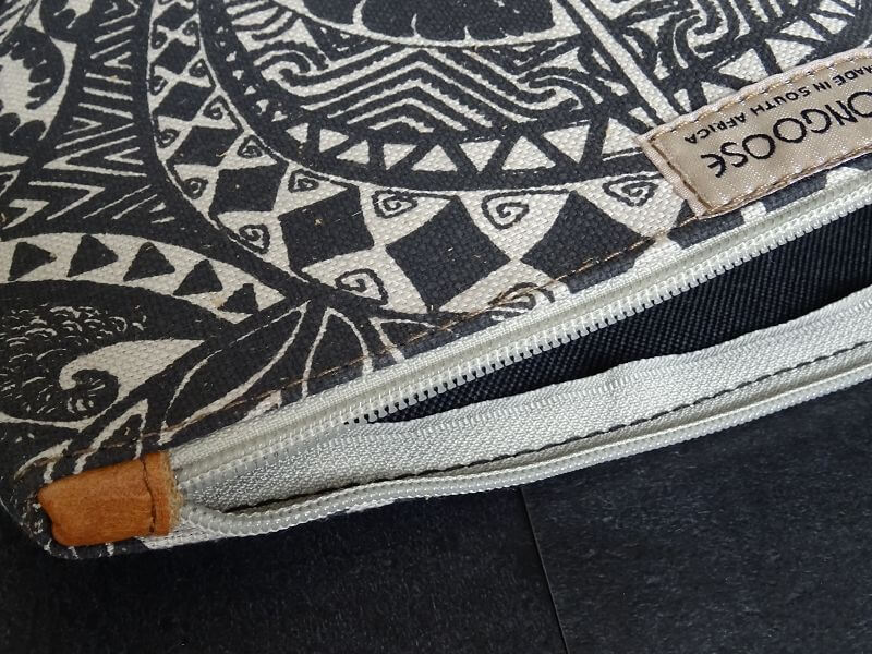 Mongoose Make Up Bag "Koru Charcoal/Natural" Kosmetiktasche