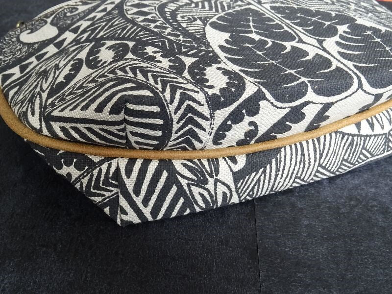 Mongoose Make Up Bag "Koru Charcoal/Natural" Kosmetiktasche