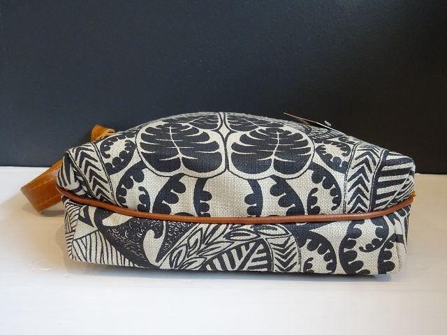 Mongoose Pouch Bag Umhängetasche "Koru Charcoal/Natural"