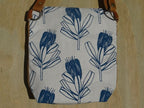 Mongoose Pouch Bag Umhängetasche "Sugarbush Teal/Natural"