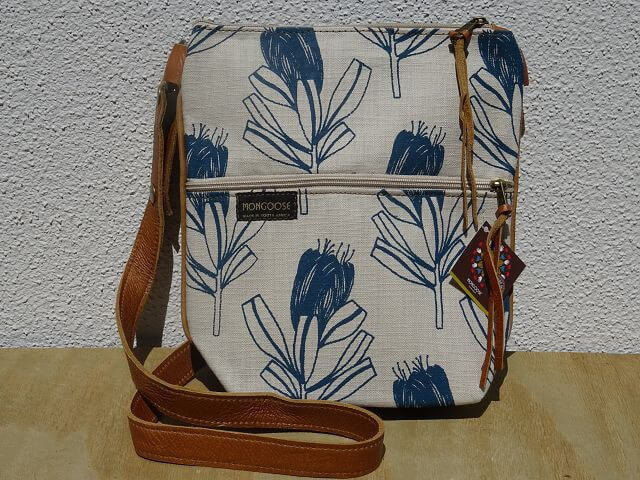 Mongoose Pouch Bag Umhängetasche "Sugarbush Teal/Natural"