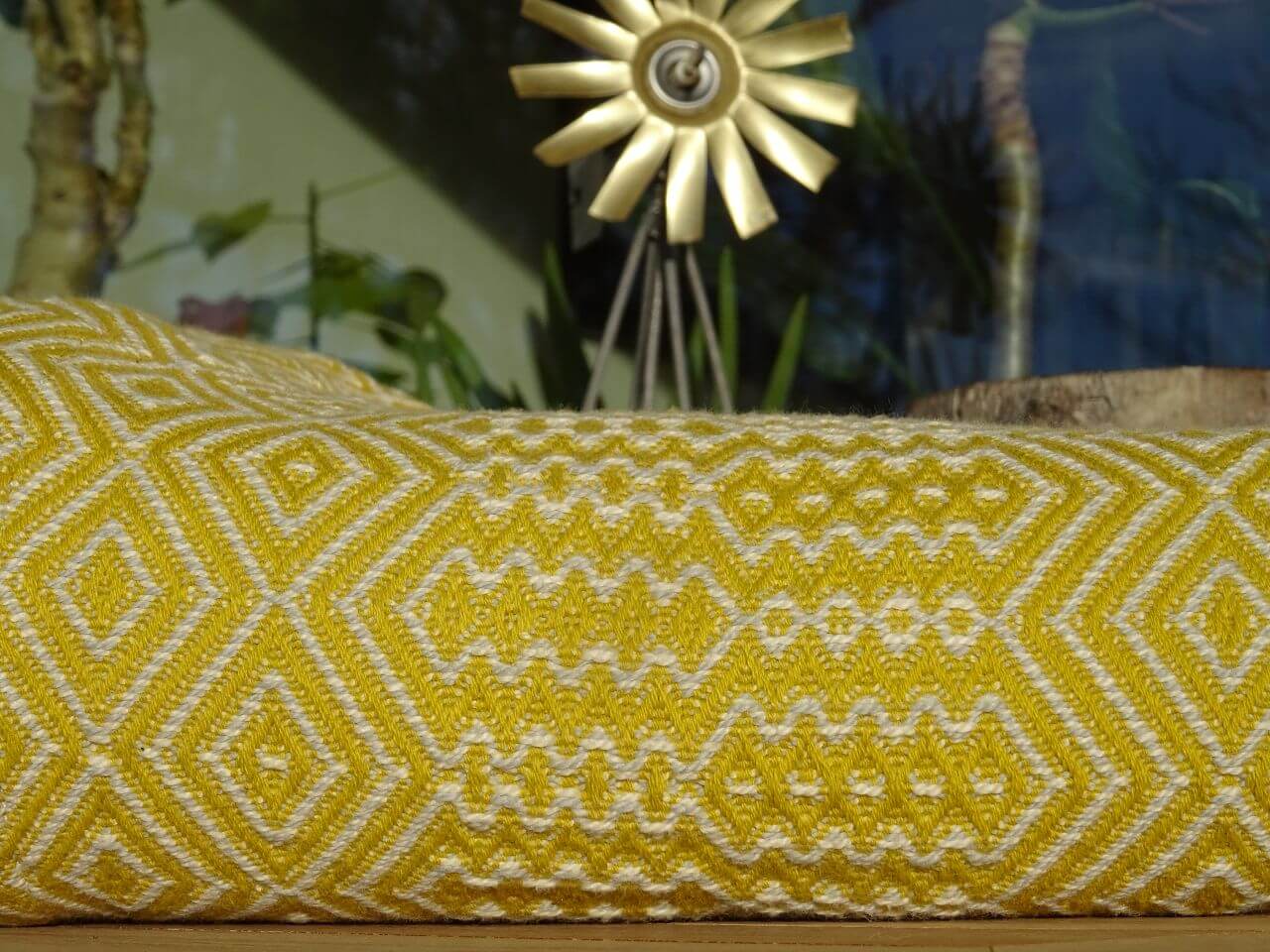 Mungo Bakuba Throw Wohndecke "Turmeric"