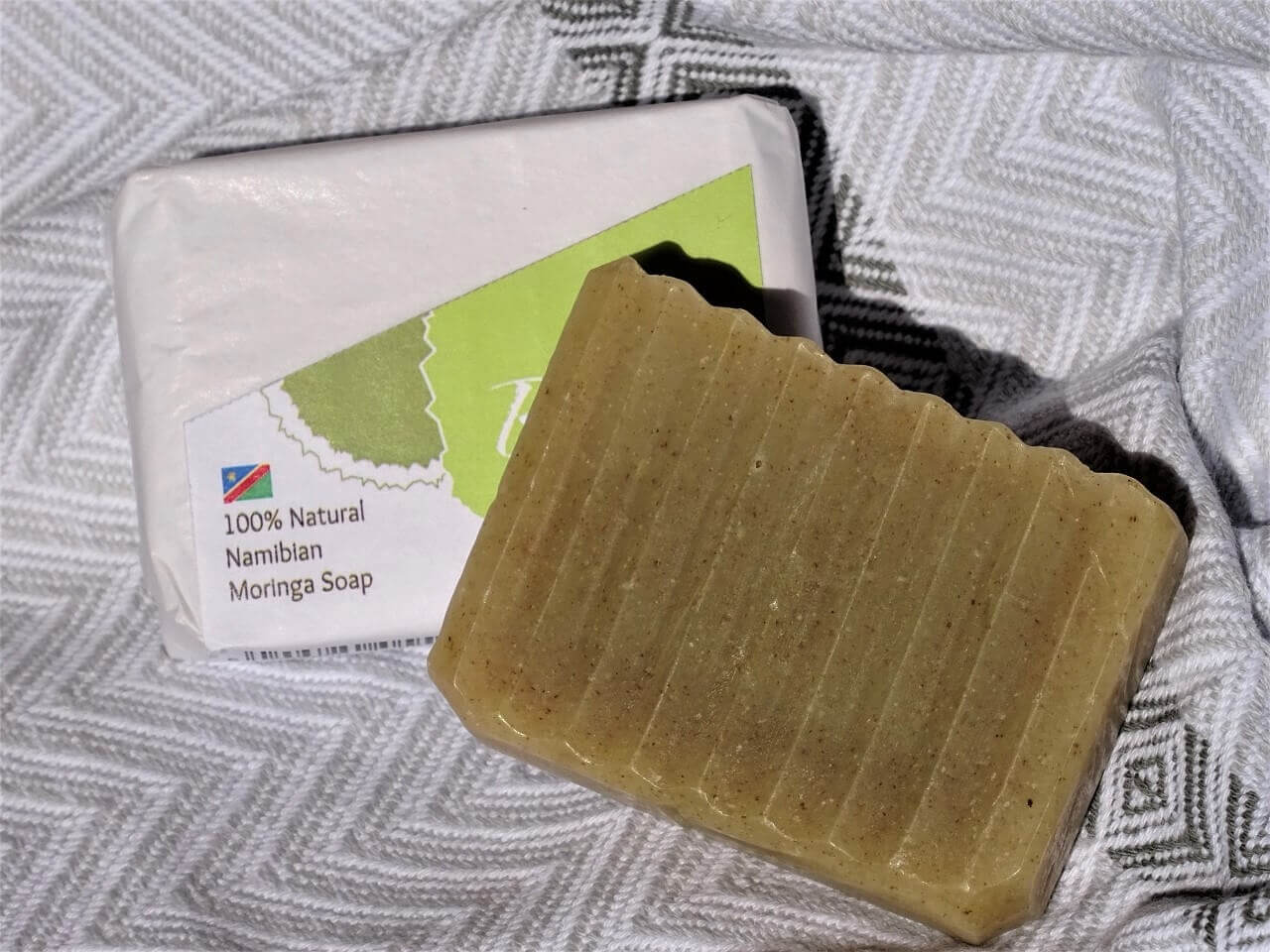 !Nara Körperseife Moringa, handgemacht 80 g