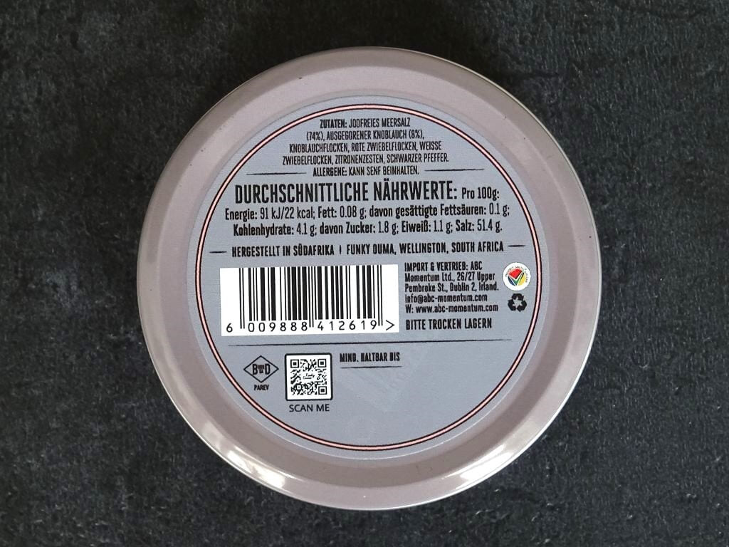 Funky Ouma Black Garlic Salt 90 g Travel Tin