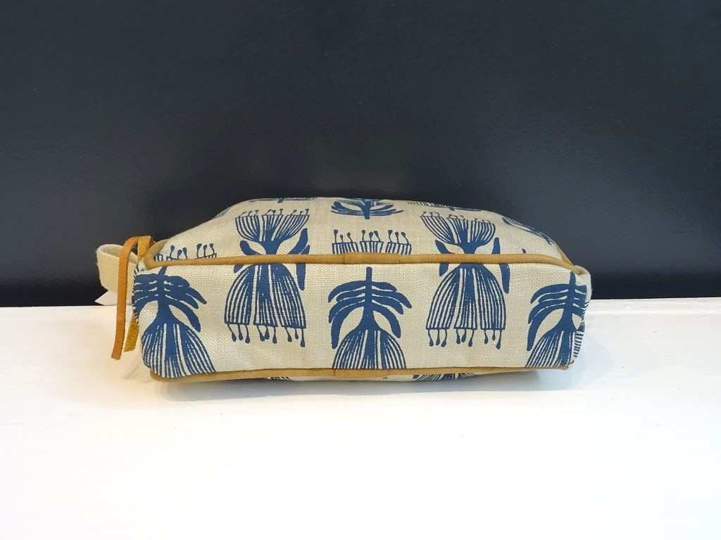 Mongoose Misi Bag handcrafted "Pincushion Teal/Natural"