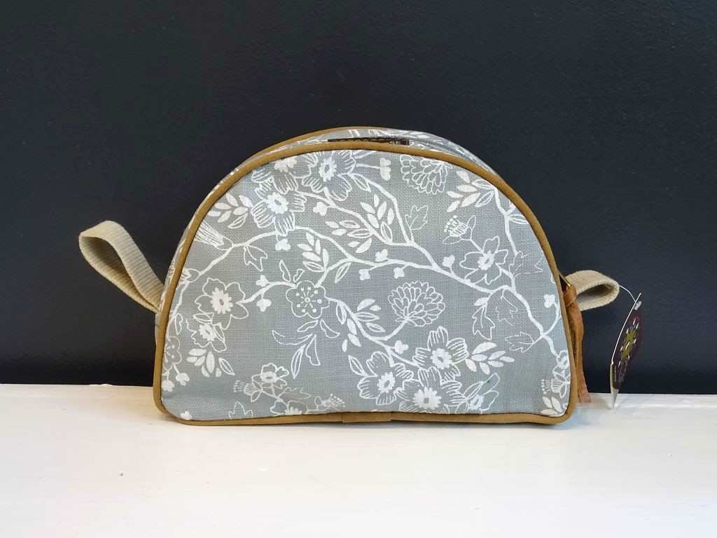 Mongoose Misi Bag handcrafted "Wildflower Cream/Mint"