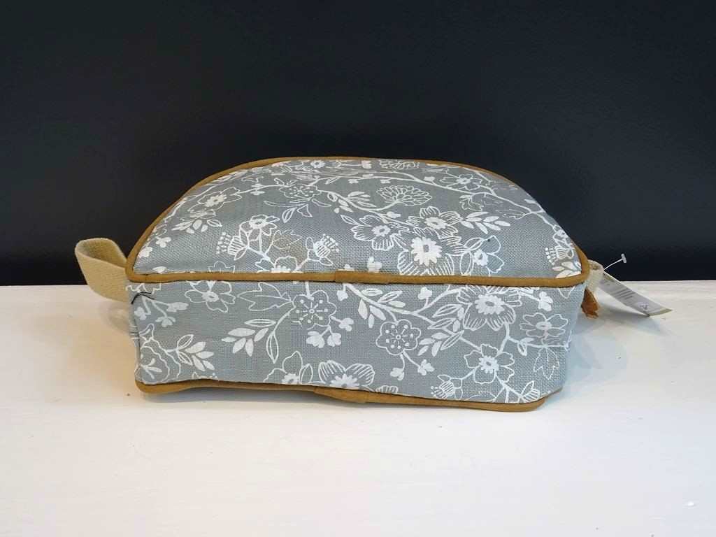 Mongoose Misi Bag handcrafted "Wildflower Cream/Mint"