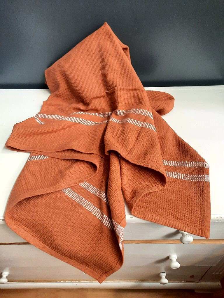 MUNGO Block Rib Bathsheet Badetuch in Russet, einem Rostrot gewebt aus reiner Baumwolle Organic Cotton in Südafrika South Africa