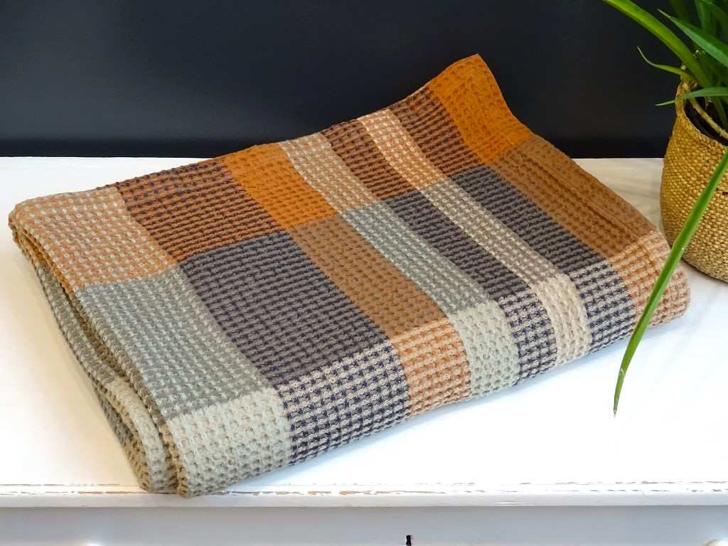 Mungo Vrou Vrou Blanket Decke "Cedarwood"