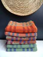 Mungo Fido Dog Blankets wunderschön gewebte Hundedecken aus Südafrika in bunten Farben und kariertem Muster bei INDLU im Design Store Ladengeschäft in Lübeck Hüxstrasse 117 nahe Hamburg und im Onlineshop für Deutschland und EU