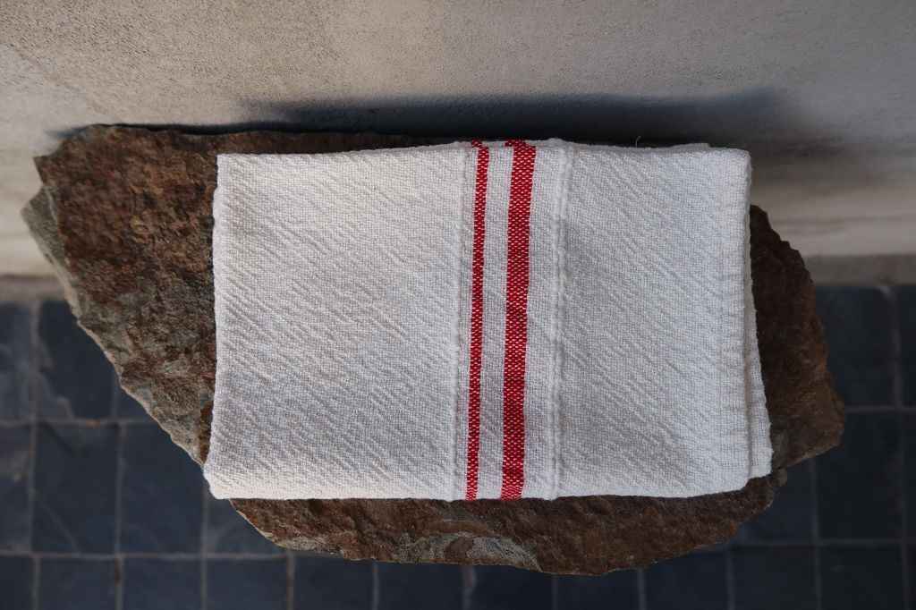 Barrydale Hand Weavers Country Towel Variegated Stripes "Red"