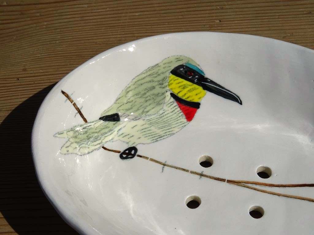 Gemma Orkin Keramik Seifenschale Weiss "Bee-Eater"